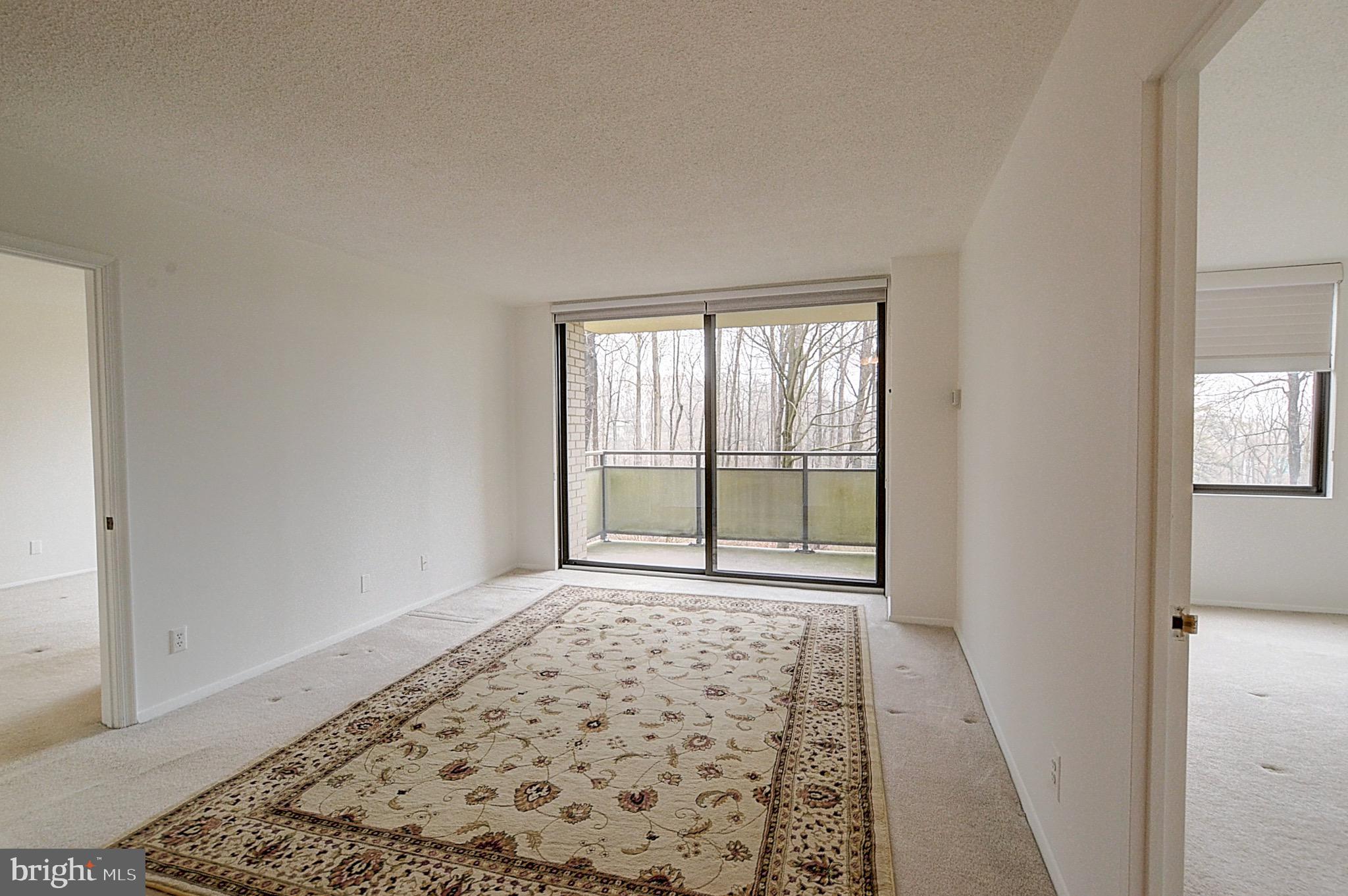 5225 Pooks Hill Road, Unit 308N Bethesda, MD 20814 - Photo 13 of 41 a view of an empty room and window
