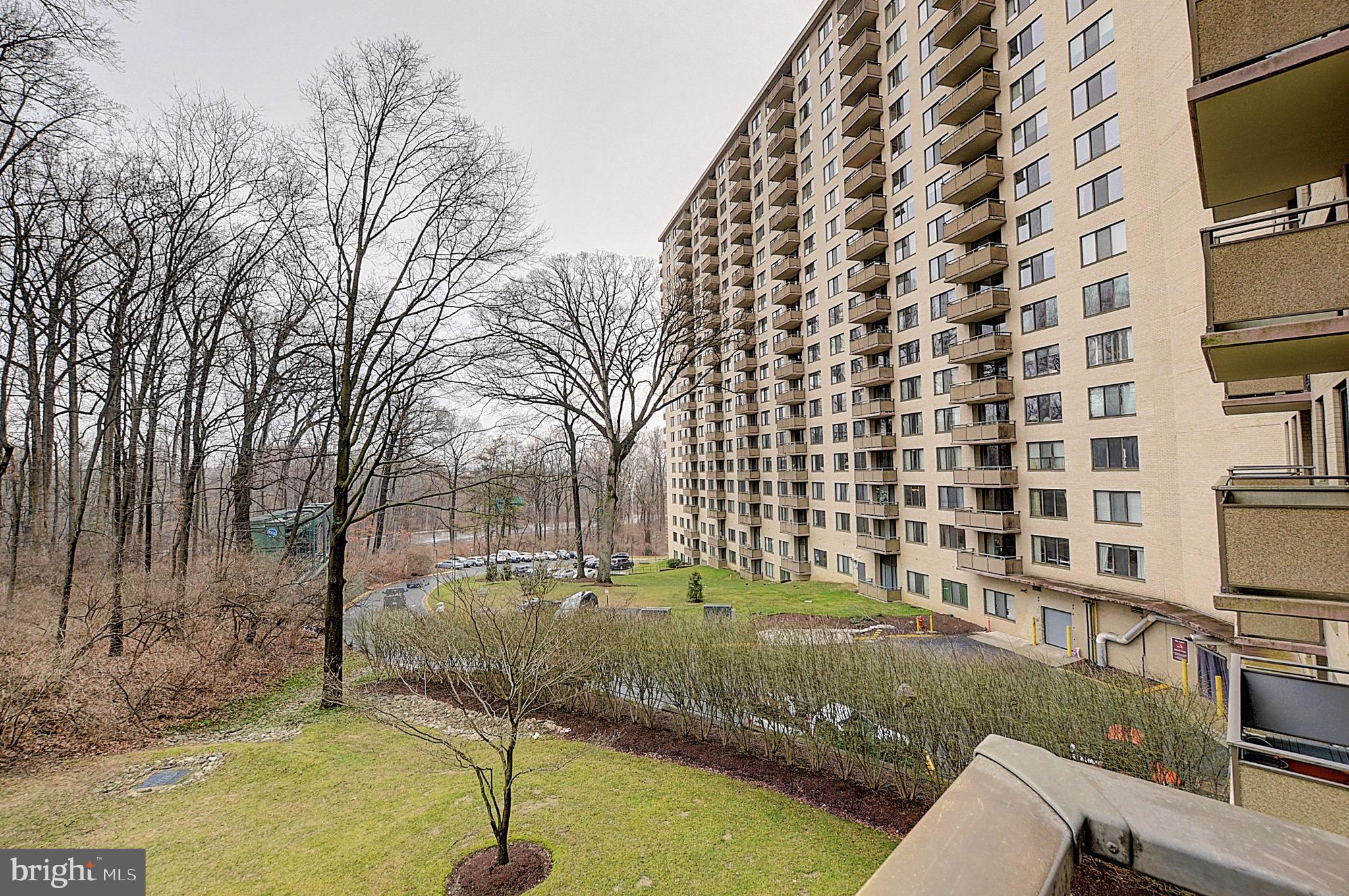 5225 Pooks Hill Road, Unit 308N Bethesda, MD 20814 - Photo 19 of 41