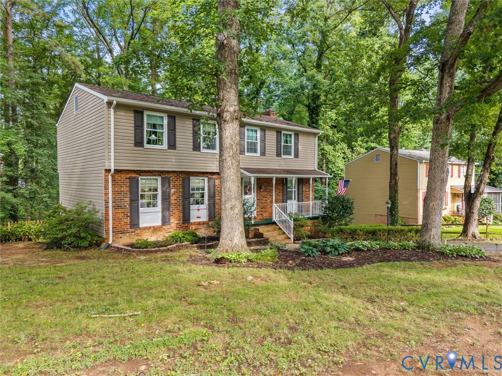 112 Chasnell Road North Chesterfield, VA 23236 - Photo 6 of 49 Traditional two-story residence featuring a brick