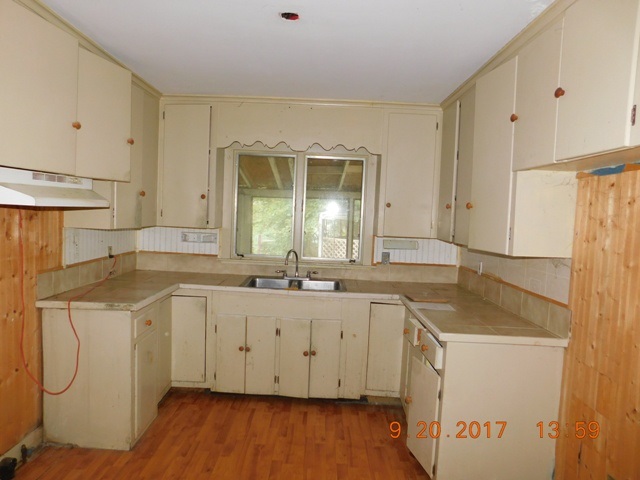 26 Litchfield Street Springfield, VT 05156 - Photo 3 of 12