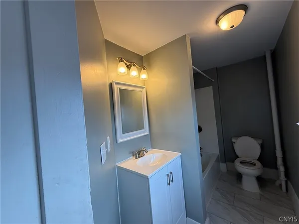 $1,450 | 250 West 2nd Street, Unit 3, Oswego, NY 13126