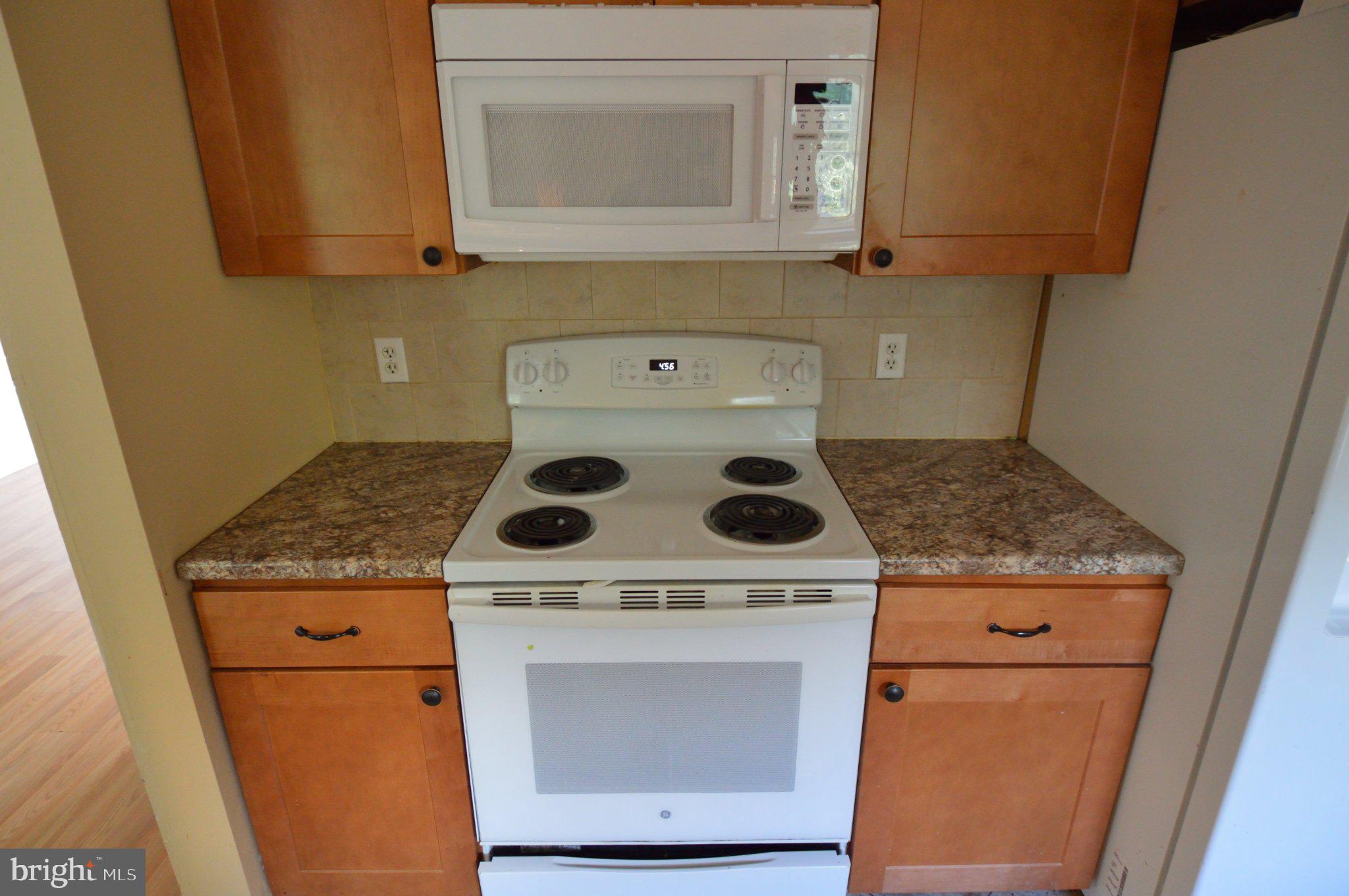 23 Pembrook Road Blackwood, NJ 08012 - Photo 7 of 26 Gallery Image 7