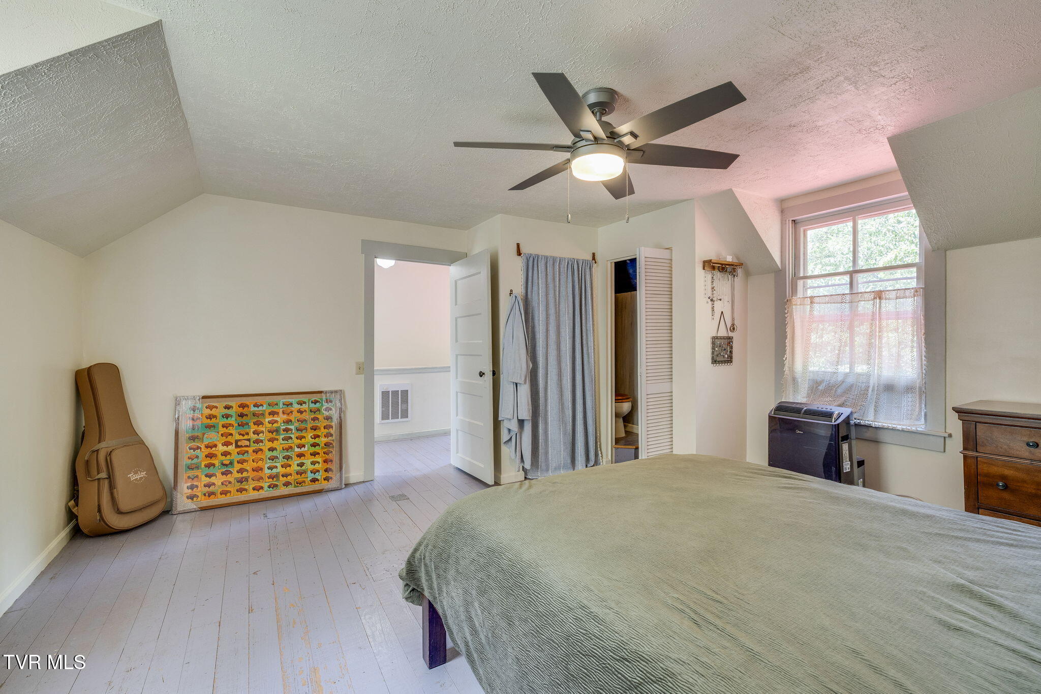 1355 Jackson Hollow Road Mosheim, TN 37818 - Photo 26 of 95 025