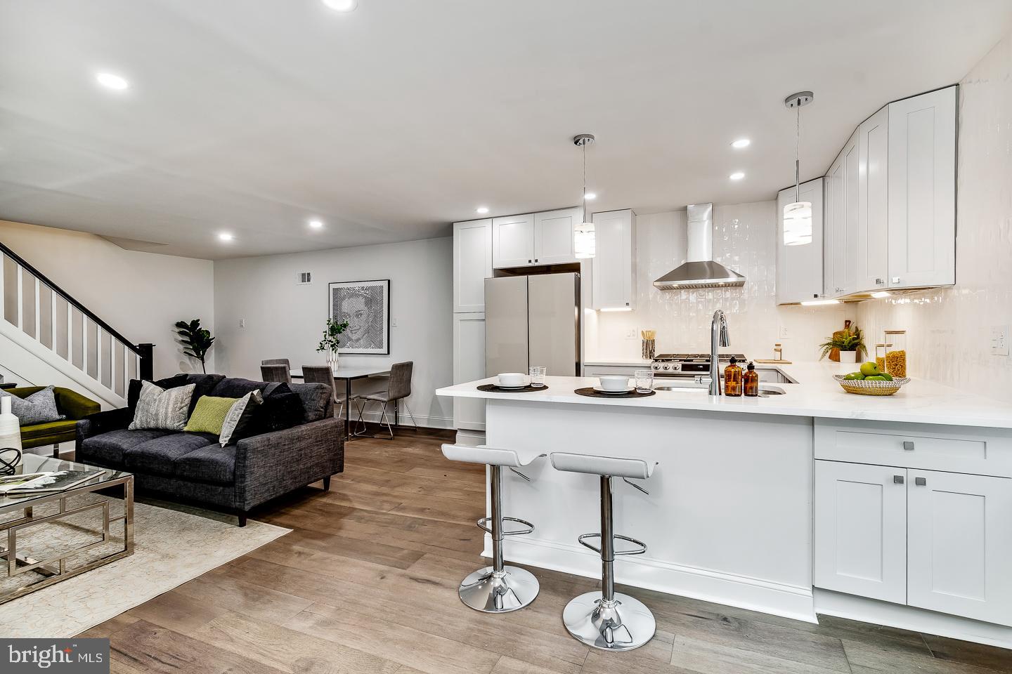 1026 Pine Street, Unit 9 Philadelphia, PA 19107 - Photo 11 of 37