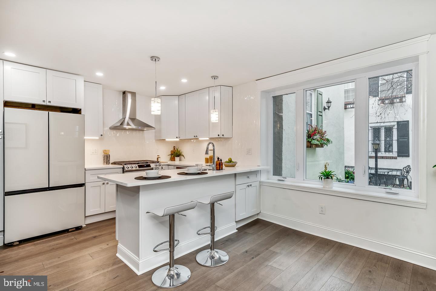 1026 Pine Street, Unit 9 Philadelphia, PA 19107 - Photo 12 of 37