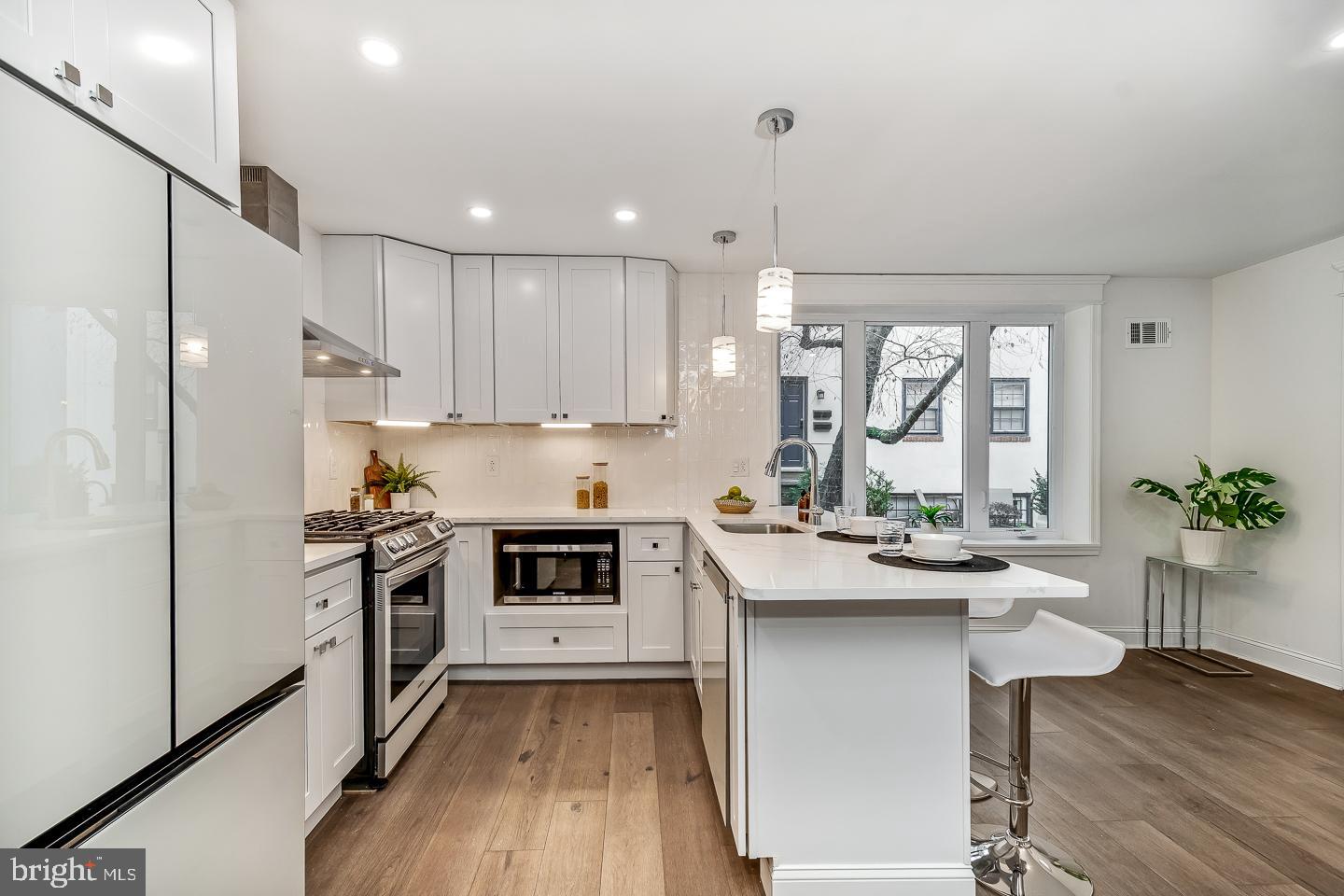 1026 Pine Street, Unit 9 Philadelphia, PA 19107 - Photo 13 of 37