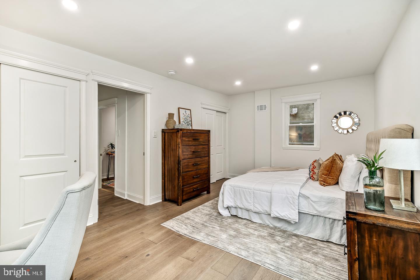 1026 Pine Street, Unit 9 Philadelphia, PA 19107 - Photo 17 of 37