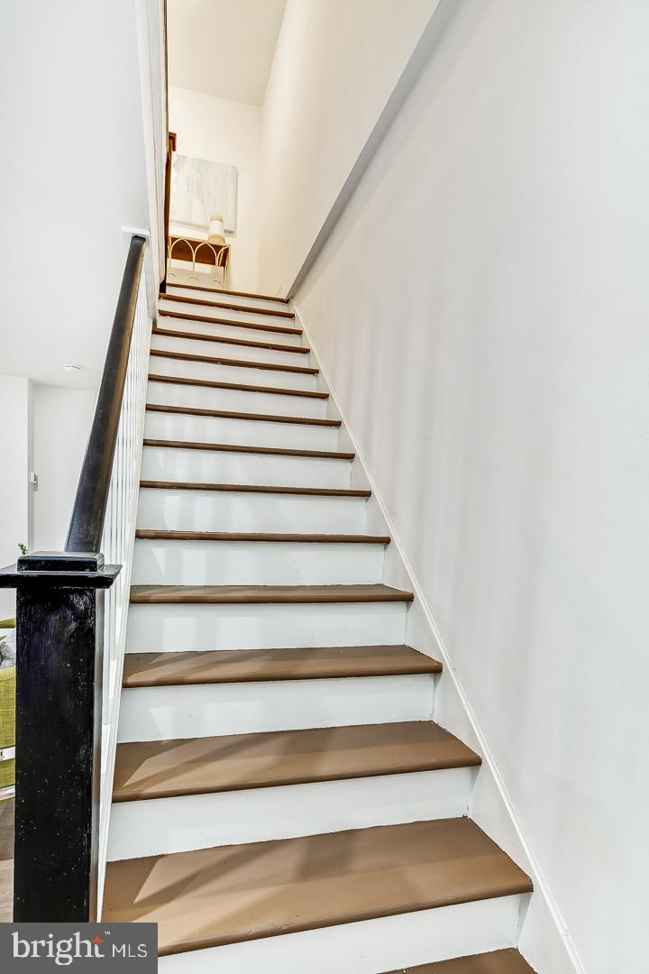1026 Pine Street, Unit 9 Philadelphia, PA 19107 - Photo 24 of 37
