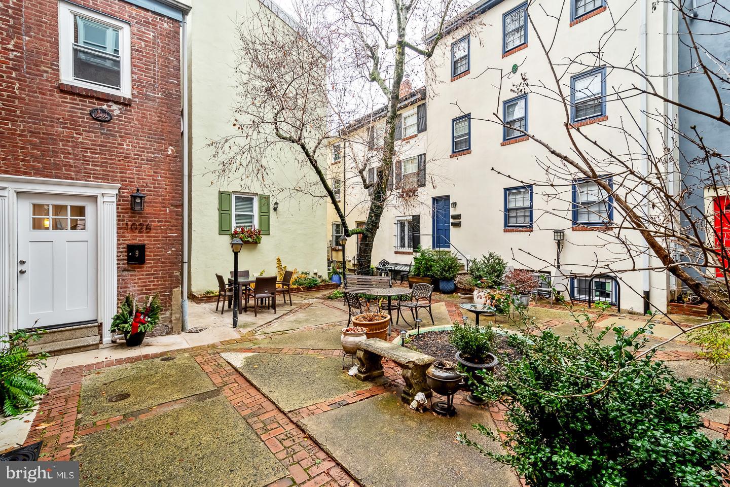1026 Pine Street, Unit 9 Philadelphia, PA 19107 - Photo 4 of 37