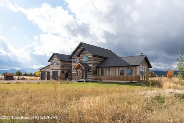 $2,195,000 | 1665 Proudfoot Lane, Victor, ID 83455