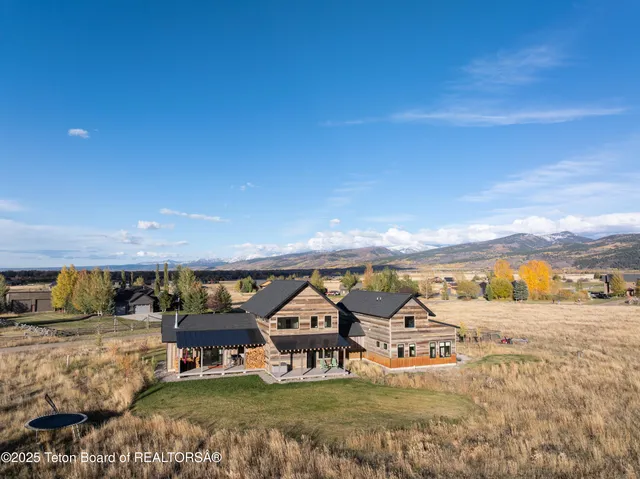 $2,195,000 | 1665 Proudfoot Lane, Victor, ID 83455