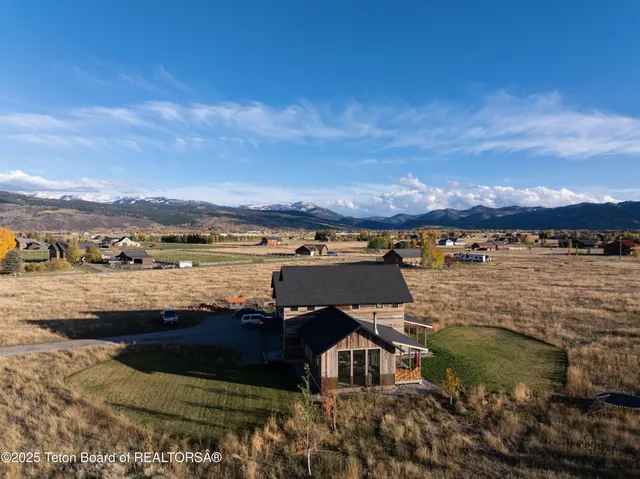 $2,195,000 | 1665 Proudfoot Lane, Victor, ID 83455