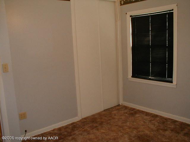 4320 South Monroe Street Amarillo, TX 79110 - Photo 4 of 9 a view of a small space
