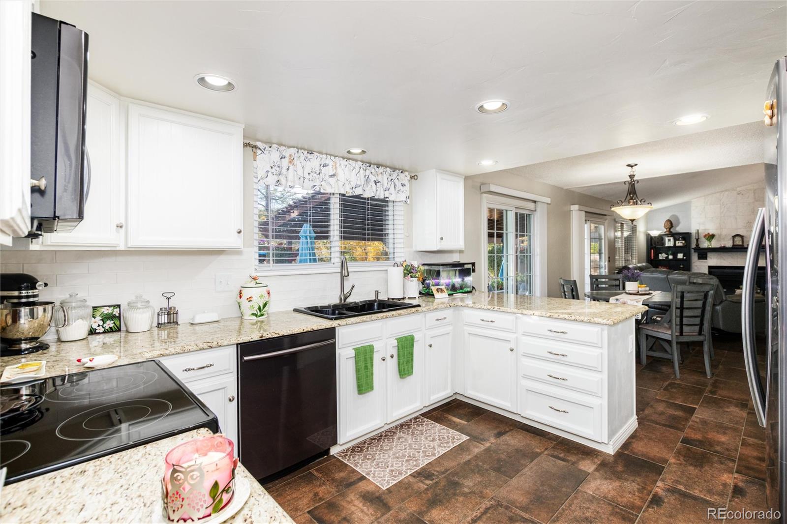 85 Prairie Ridge Road Highlands Ranch, CO 80126 - Photo 16 of 48