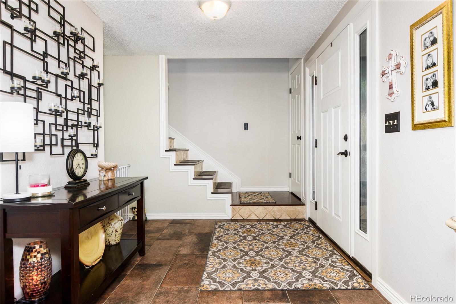 85 Prairie Ridge Road Highlands Ranch, CO 80126 - Photo 4 of 48