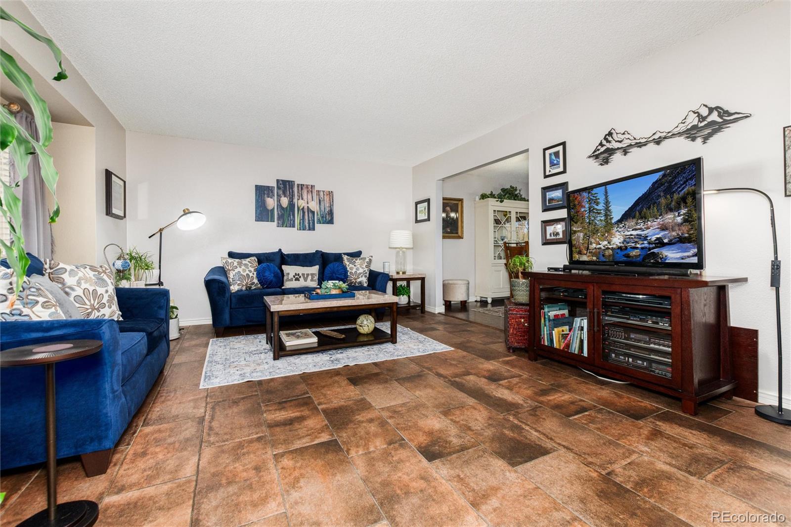 85 Prairie Ridge Road Highlands Ranch, CO 80126 - Photo 8 of 48