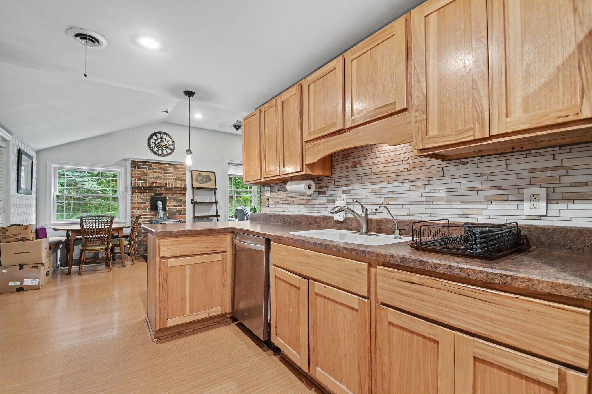 1519 North Philip Road Niles, MI 49120 - Photo 6 of 14 006_file_1476
