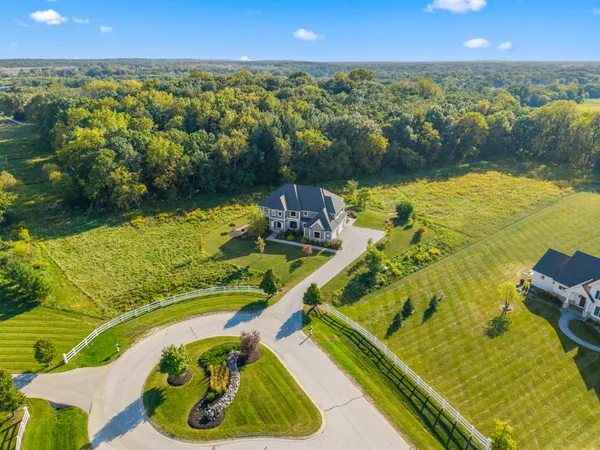 $1,775,000 | W339-s271 Foxtail Court, Oconomowoc, WI 53066