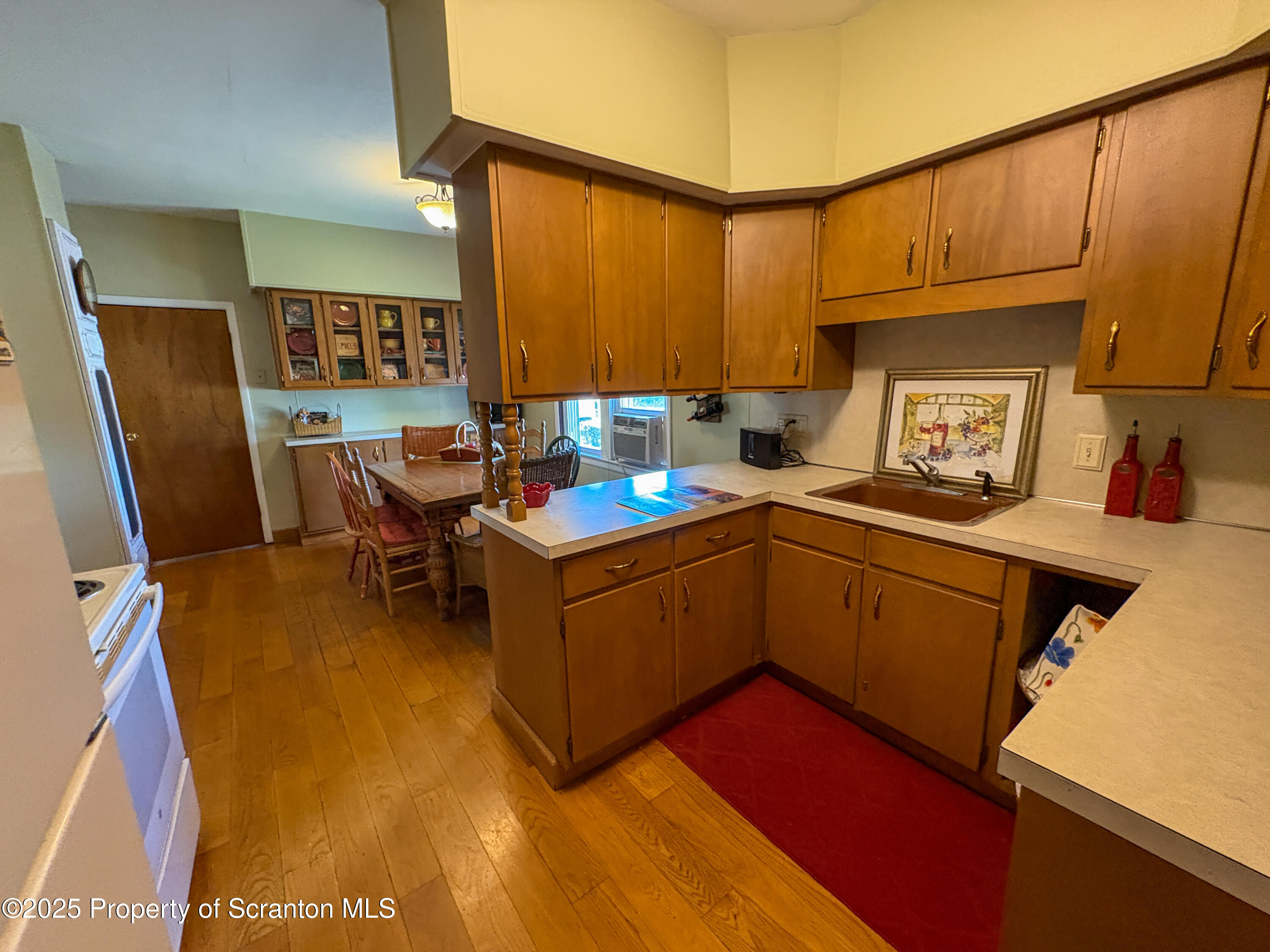 201 Church Street Dunmore, PA 18512 - Photo 12 of 31 IMG_2803 KITCHEN