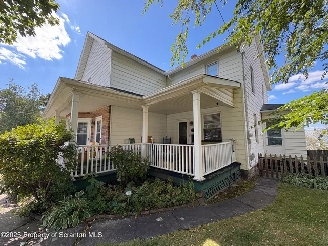 $234,900 | 201 Church Street, Dunmore, PA 18512