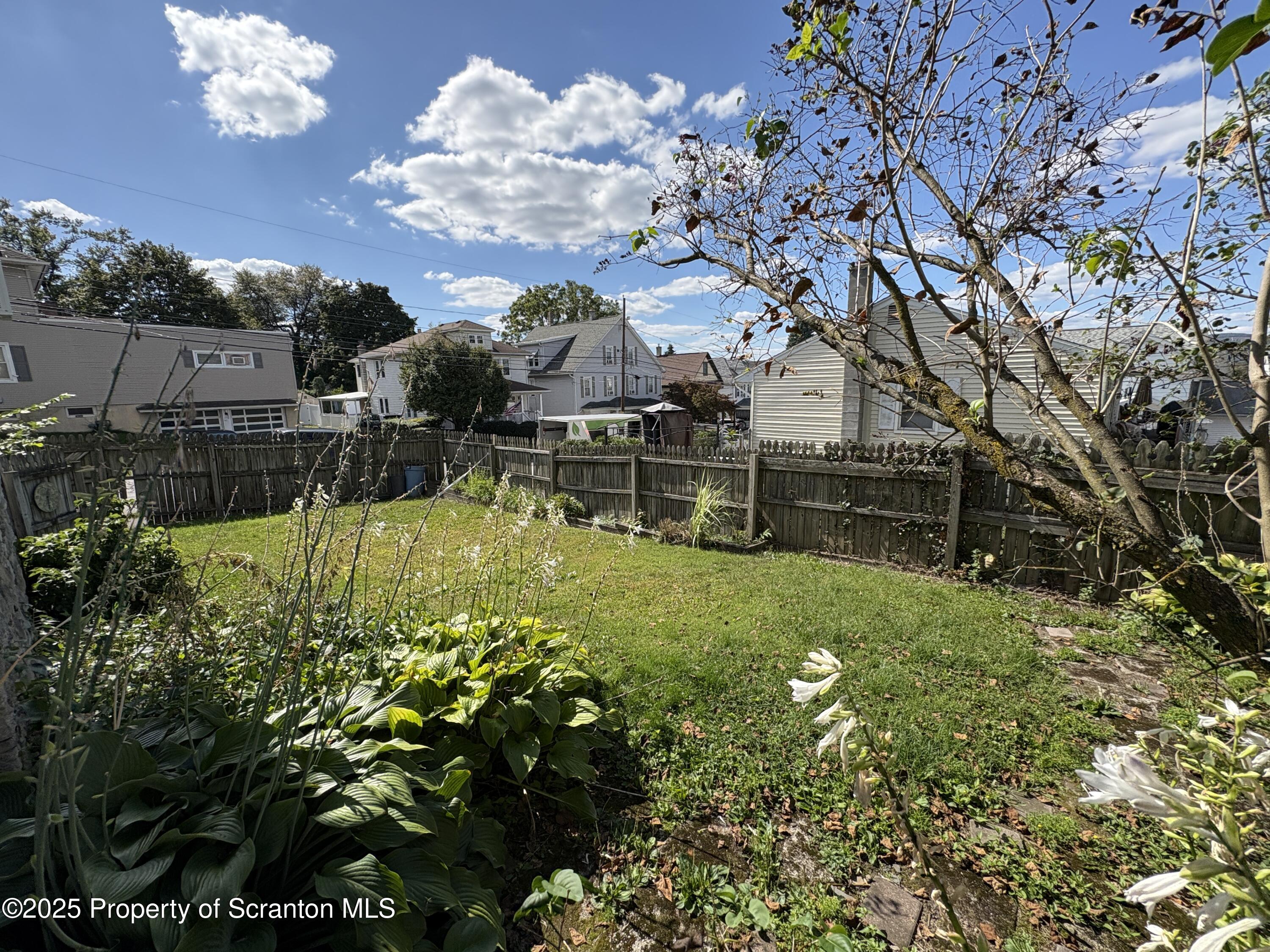 201 Church Street Dunmore, PA 18512 - Photo 31 of 31 IMG_2866