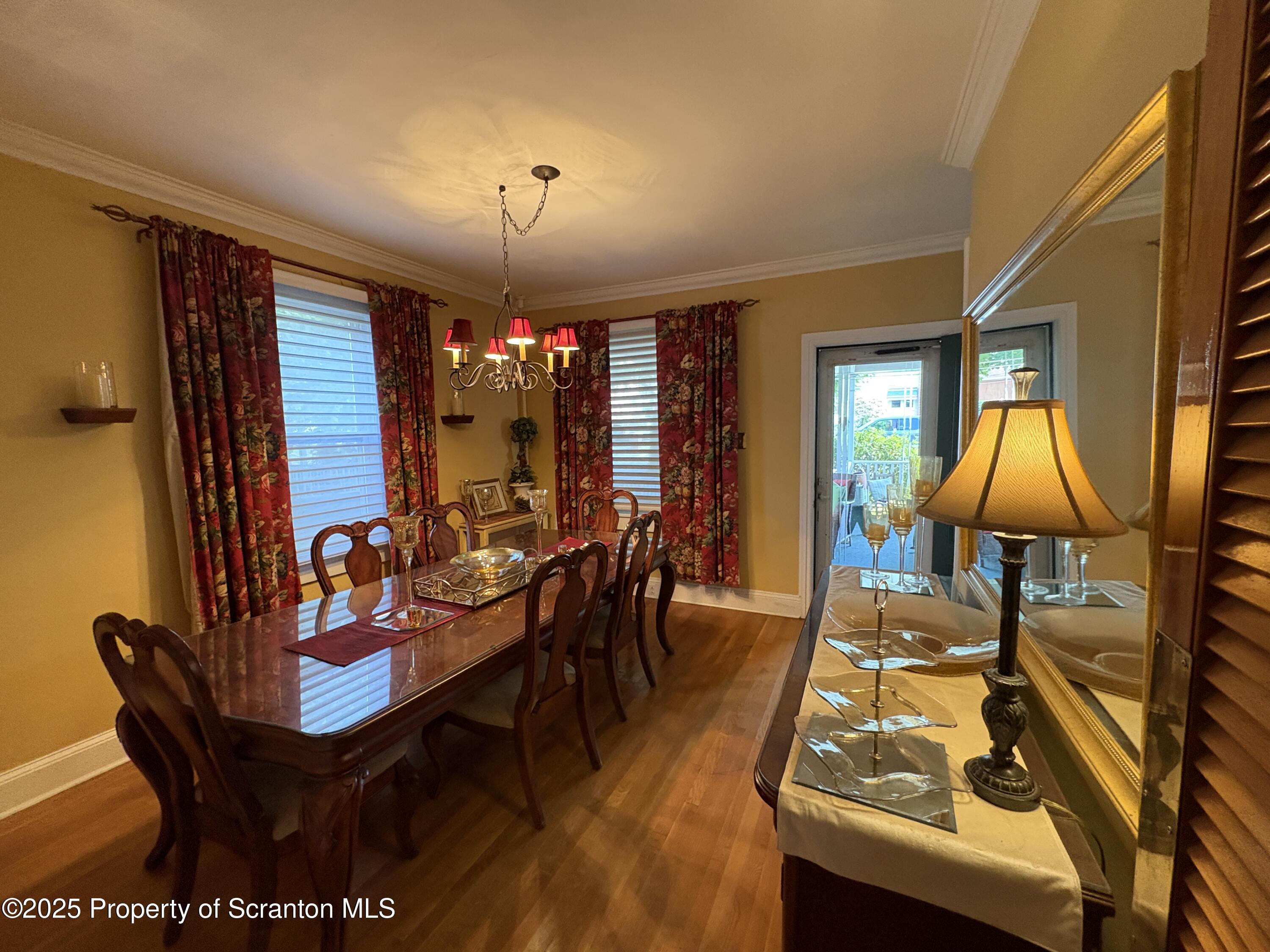 201 Church Street Dunmore, PA 18512 - Photo 7 of 31 IMG_2782