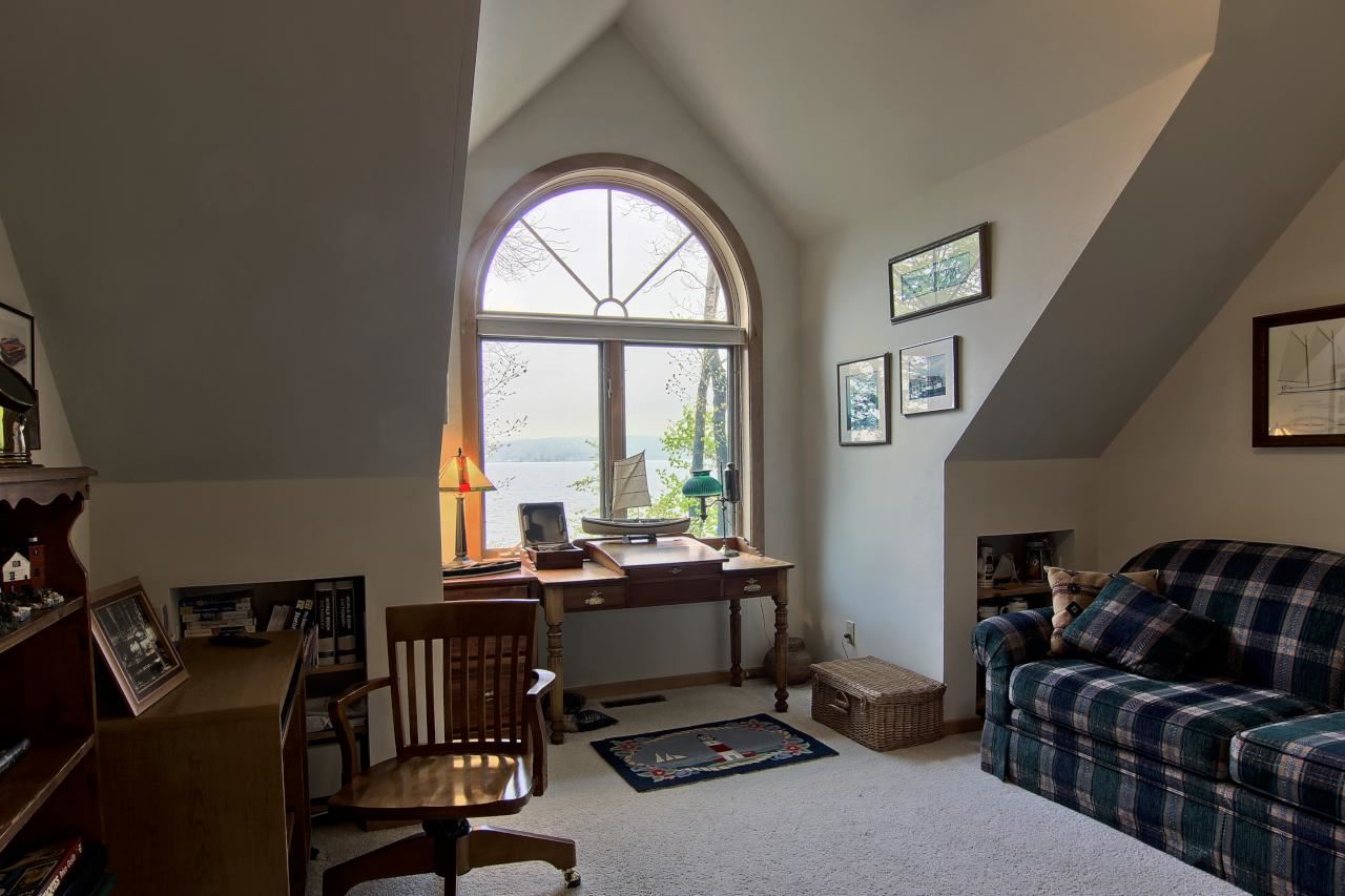7676 South Lakeview Road Traverse City, MI 49684 - Photo 28 of 36 1799989-27.JPG