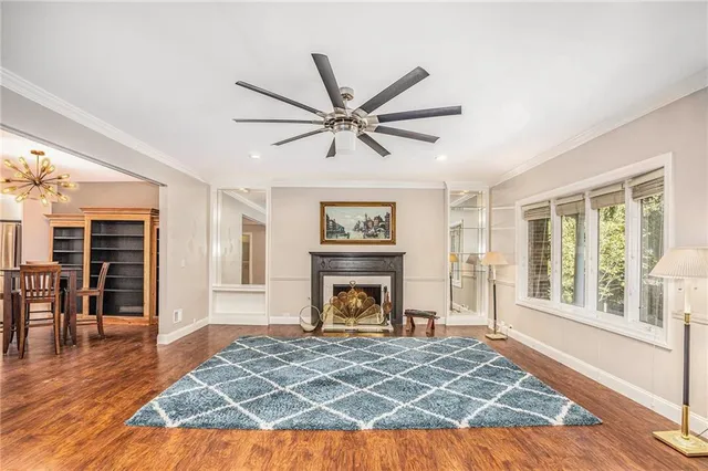 $699,999 | 31 Compton Court, Prairie Village, KS 66208