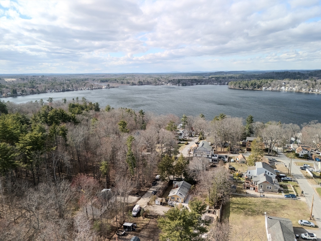 10 3rd Street Amesbury, MA 01913 - Photo 2 of 30