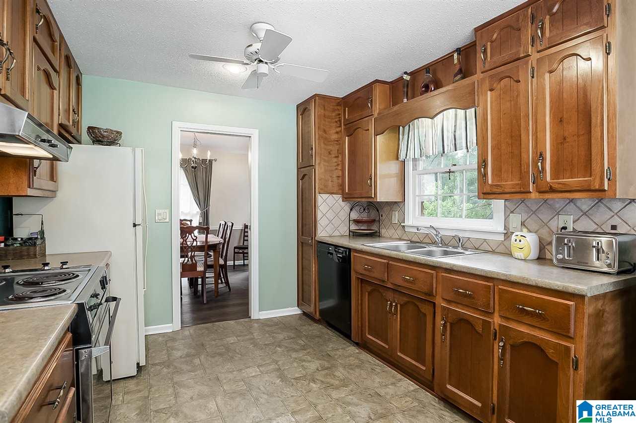 128 Woodward Road Trussville, AL 35173 - Photo 17 of 42