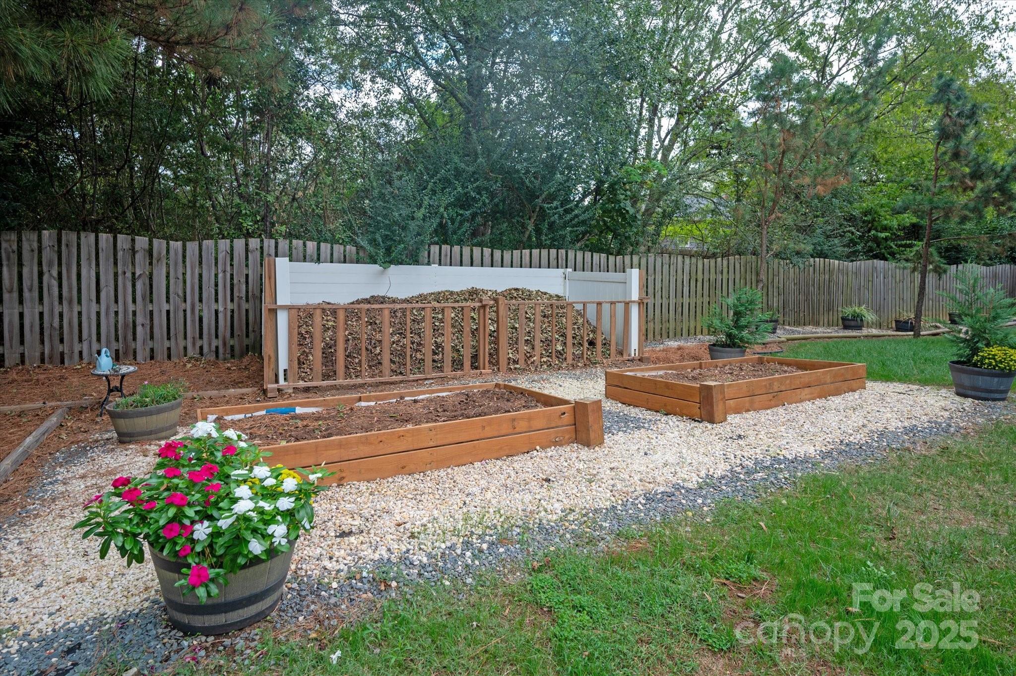 11710 Buckstone Lane Charlotte, NC 28277 - Photo 31 of 42 a garden view with a seating space
