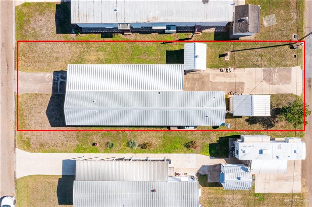 2004 Vernon Avenue Mission, TX 78572 - Photo 18 of 20 a bathroom with a sink and a bathtub