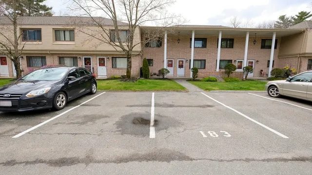 $400,000 | 183 Farrwood Drive, Unit 183, Haverhill, MA 01835