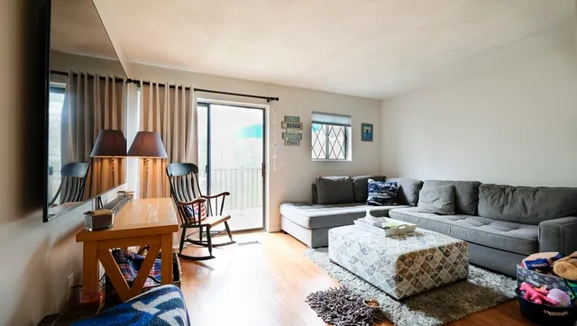 $400,000 | 183 Farrwood Drive, Unit 183, Haverhill, MA 01835