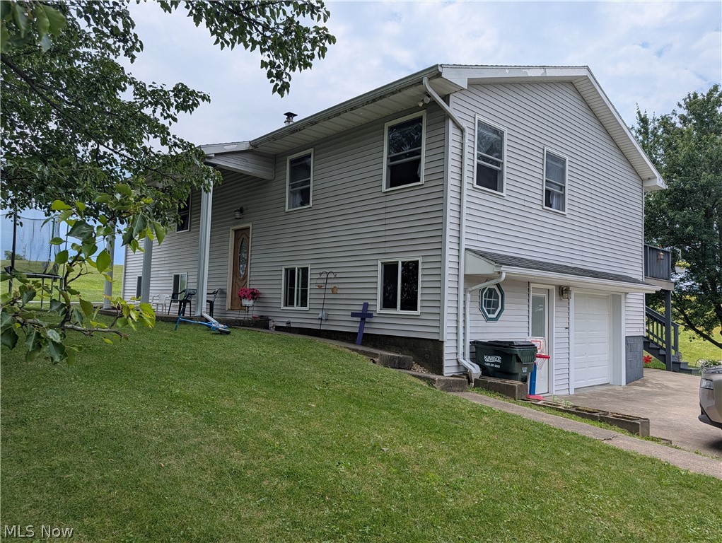 41401 Hanover Ridge Road Jewett, OH 43986 - Photo 2 of 28 Side and garage entrance