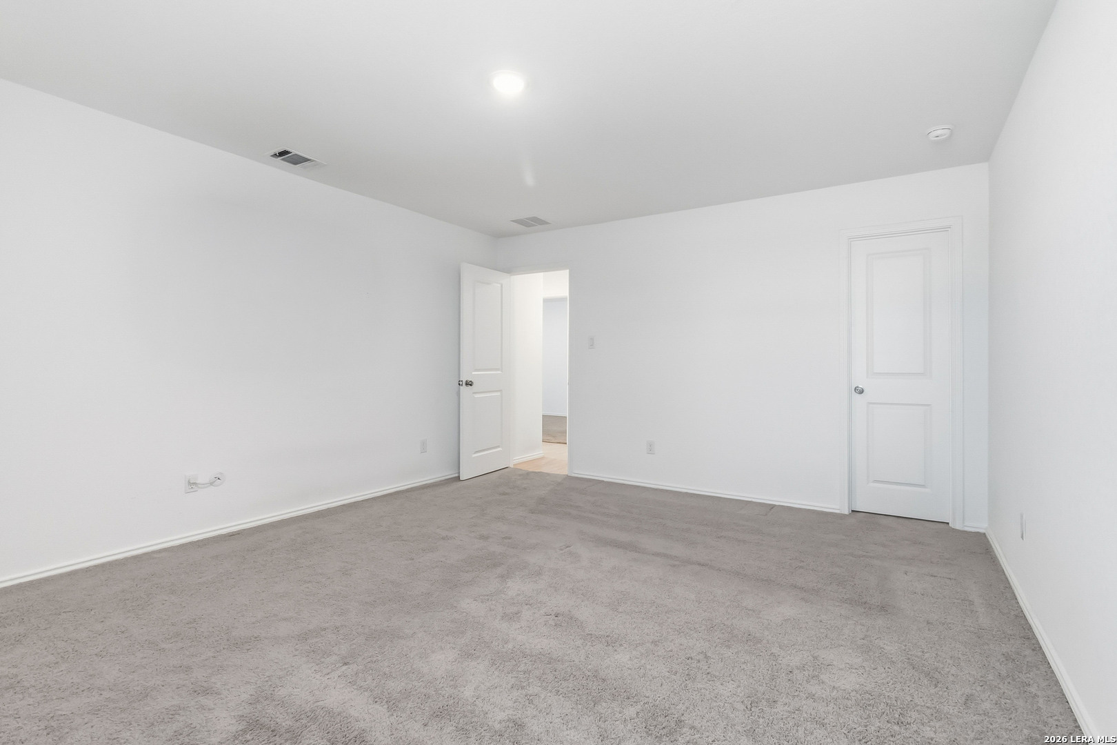 5155 Fowler Crest Converse, TX 78109 - Photo 12 of 20 a view of an empty room