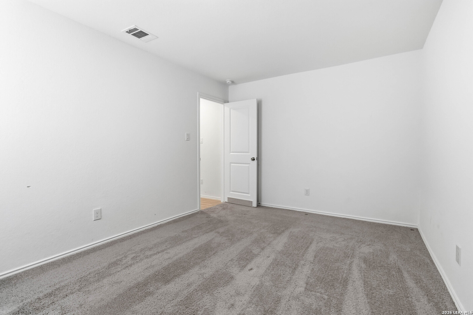 5155 Fowler Crest Converse, TX 78109 - Photo 15 of 20 a view of an empty room