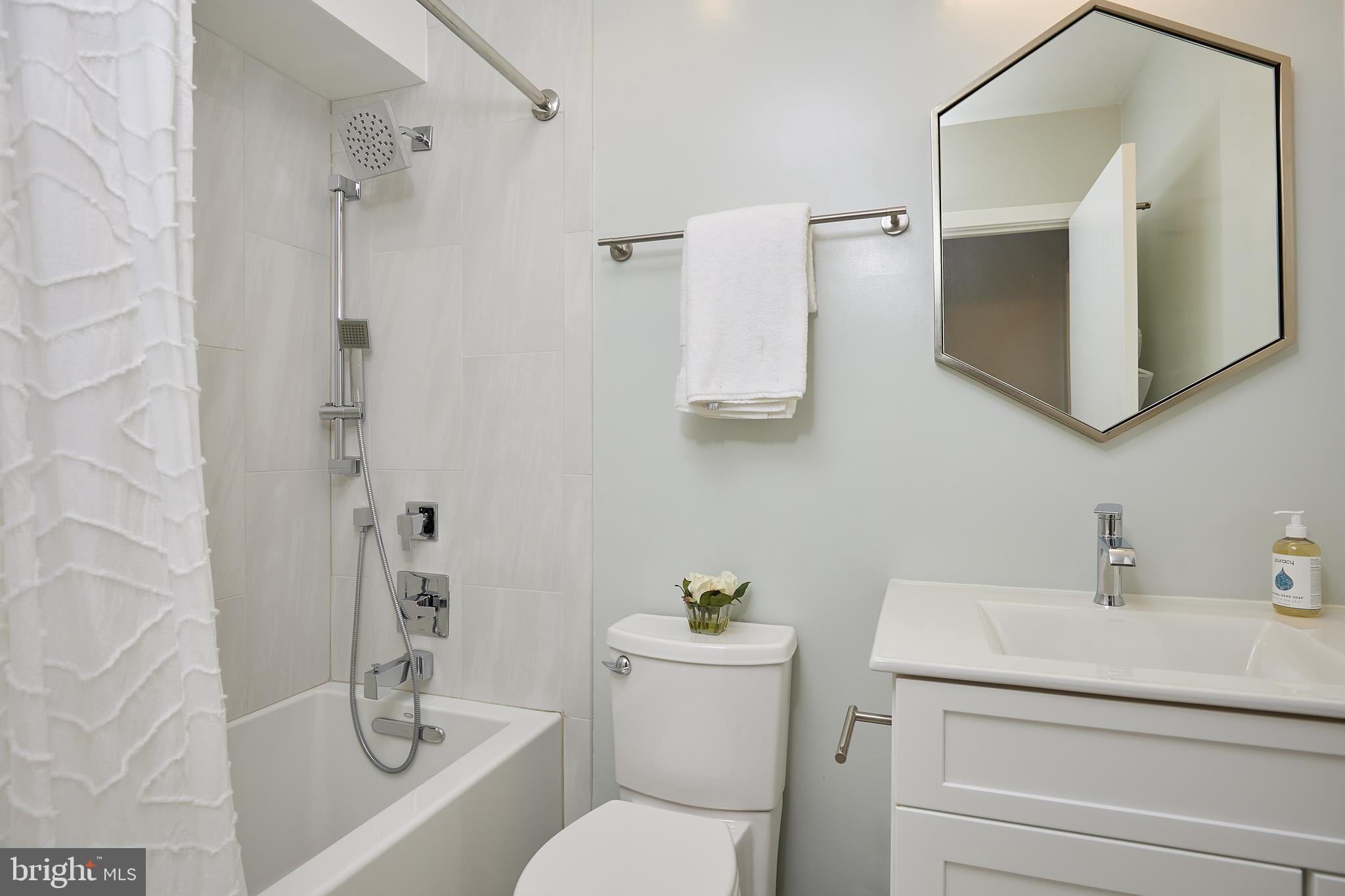1710 Summit Place Northwest, Unit 1710 Washington, DC 20009 - Photo 20 of 41