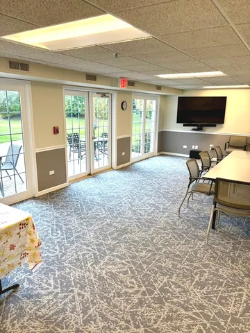 $275,000 | 1220 Depot Street, Unit 305, Glenview, IL 60025