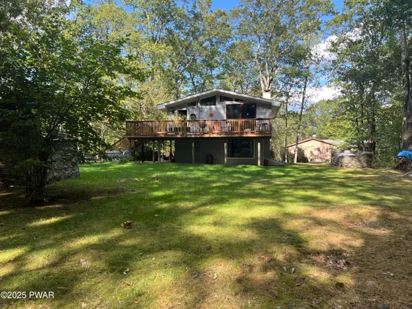 $379,000 | 108 Cottonwood Drive, Hawley, PA 18428