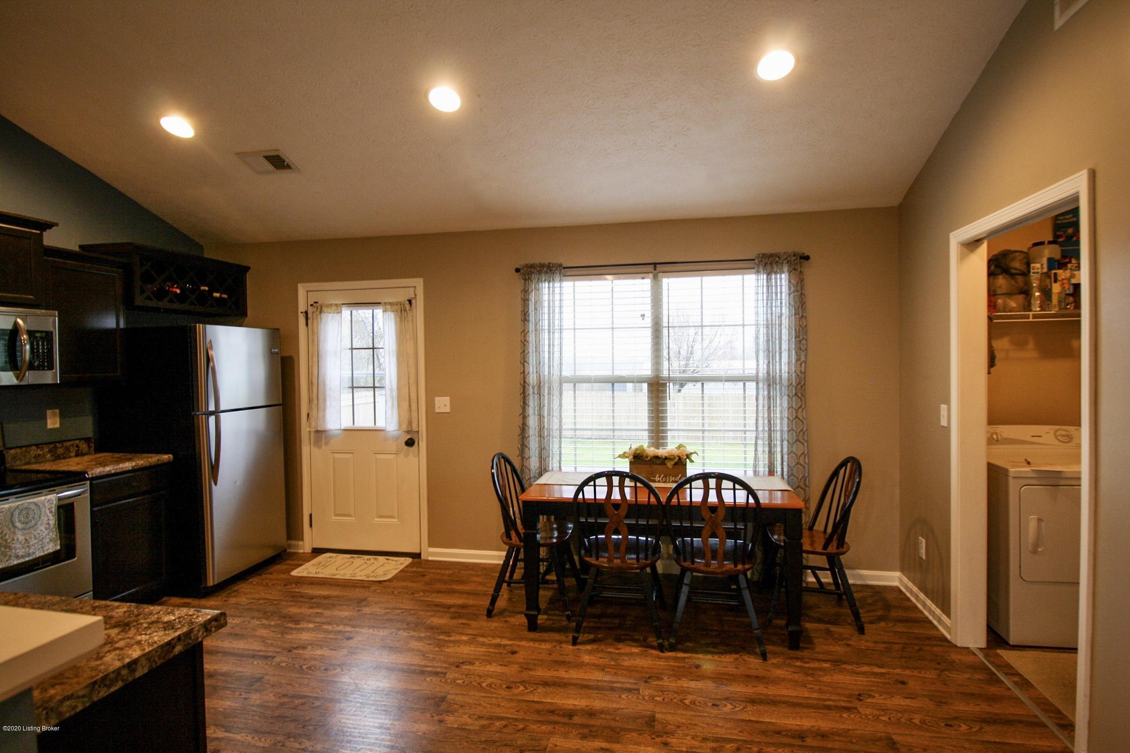 522 Madison Rae Boulevard Shepherdsville, KY 40165 - Photo 7 of 14 image (4)