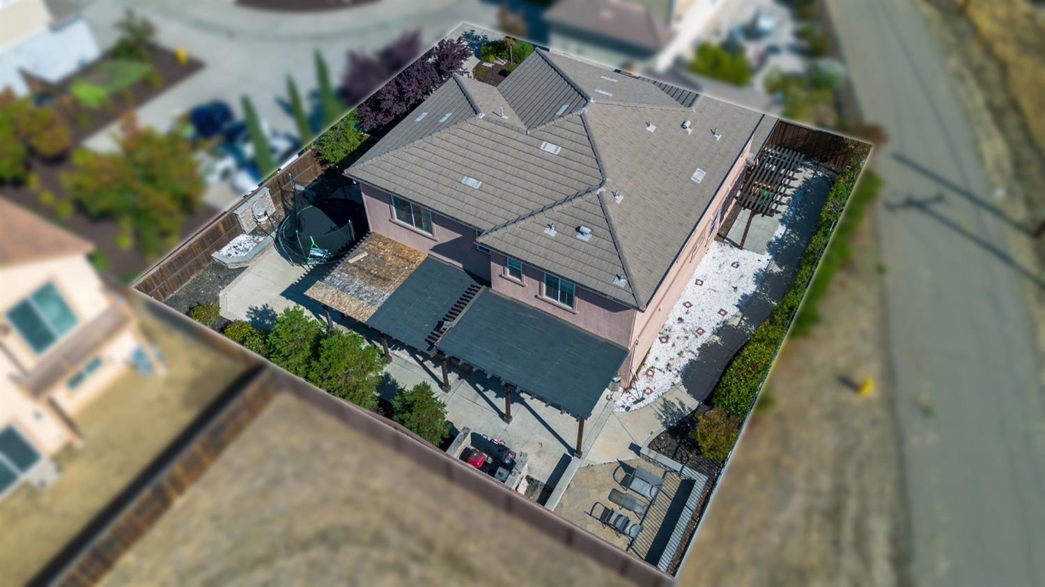 9423 Vintner Circle Patterson, CA 95363 - Photo 29 of 33 an aerial view of a house