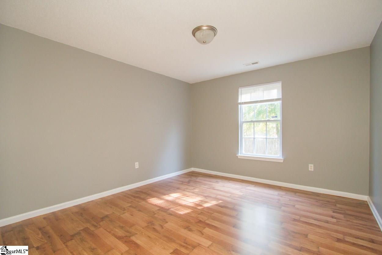 210 Ridgeover Drive Greenville, SC 29617 - Photo 13 of 35 Gallery Image 13