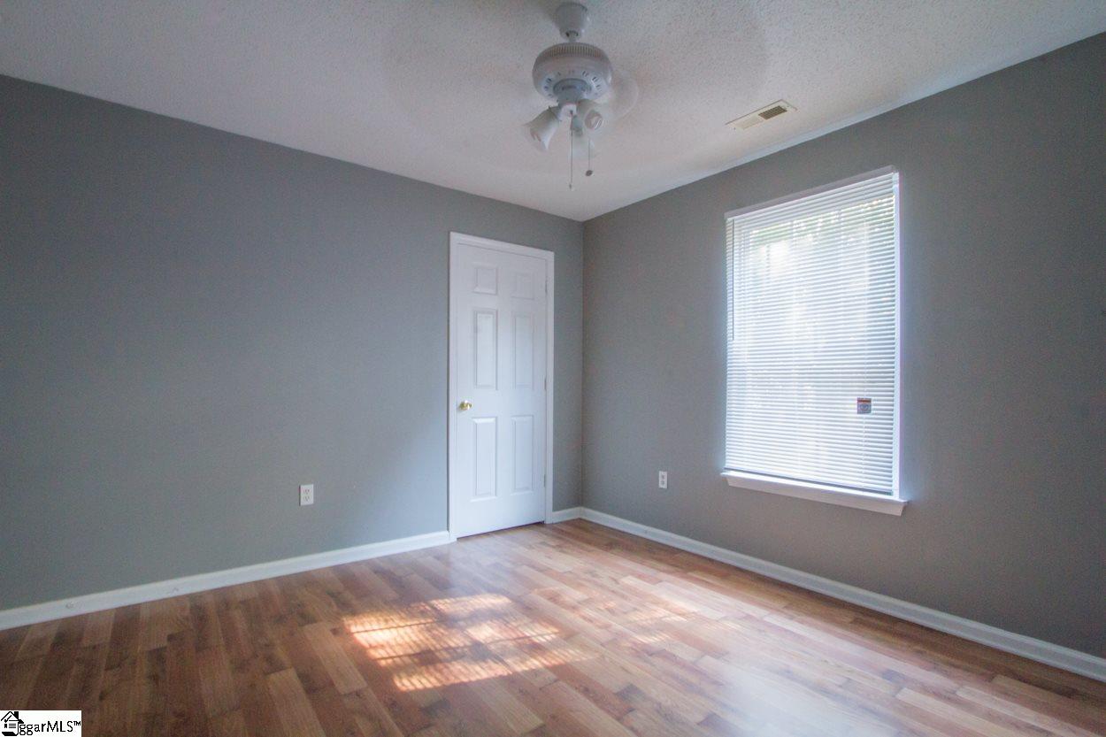 210 Ridgeover Drive Greenville, SC 29617 - Photo 19 of 35 Gallery Image 19
