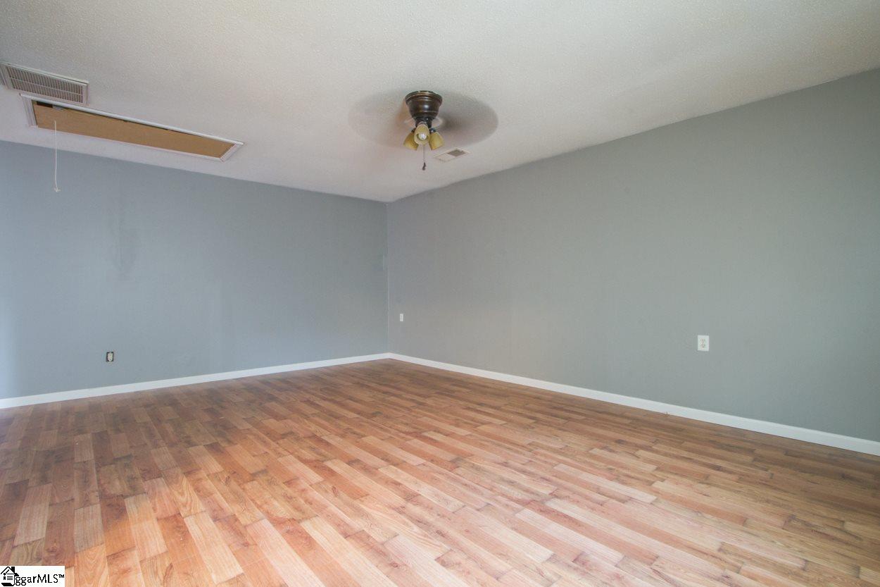 210 Ridgeover Drive Greenville, SC 29617 - Photo 26 of 35 Gallery Image 26