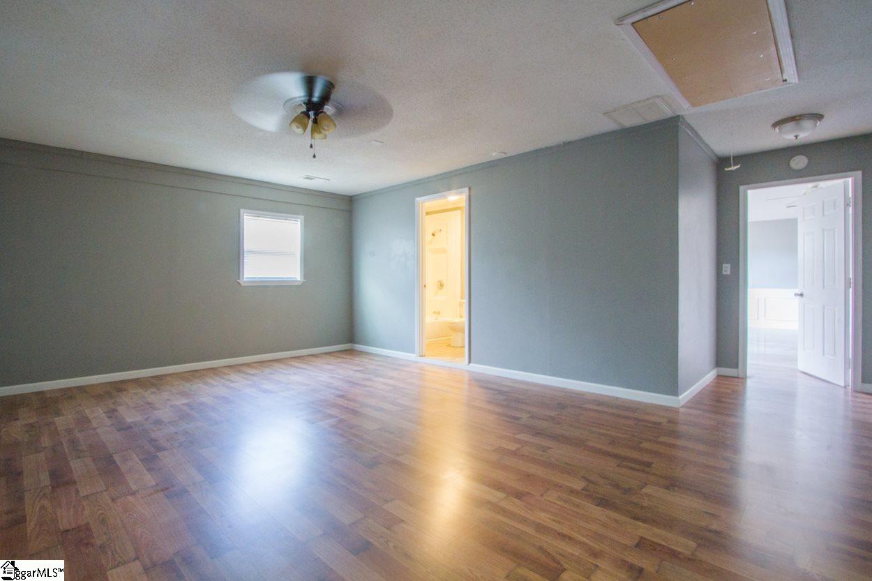 210 Ridgeover Drive Greenville, SC 29617 - Photo 27 of 35 Gallery Image 27