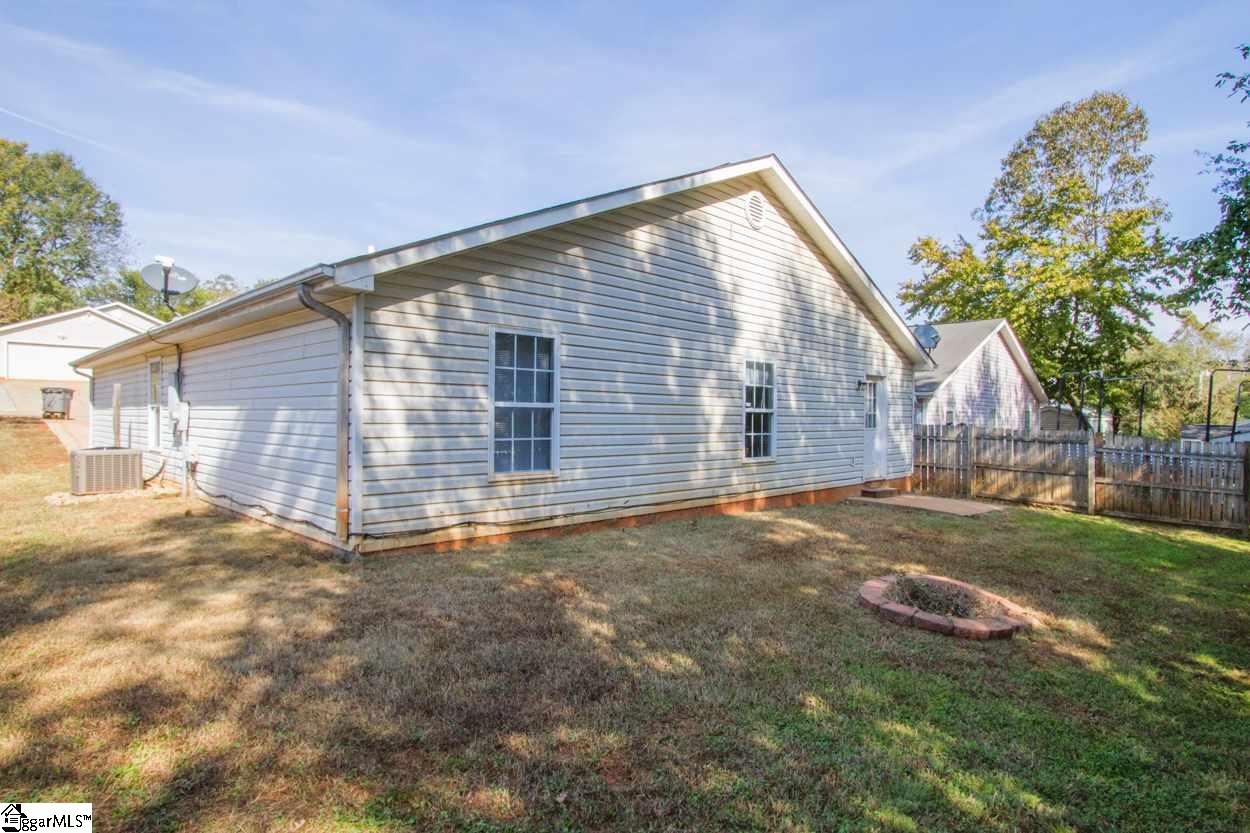 210 Ridgeover Drive Greenville, SC 29617 - Photo 32 of 35 Gallery Image 32