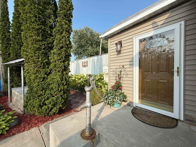 $99,000 | 402 South Menominee Street, Stephenson, MI 49887