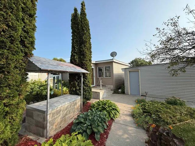 $99,000 | 402 South Menominee Street, Stephenson, MI 49887