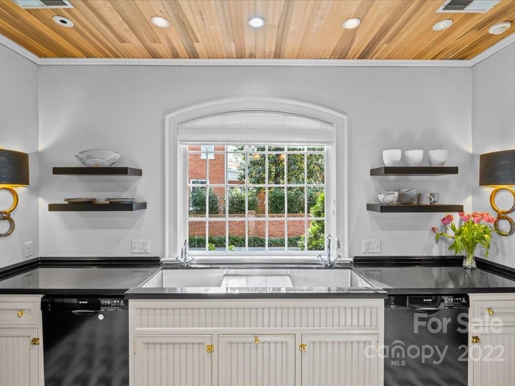 1944 Queens Road West Charlotte, NC 28209 - Photo 15 of 41 Gallery Image 15